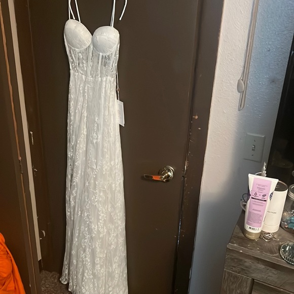 Ravena Gown white xxsmall. Rome Collection - Picture 1 of 4